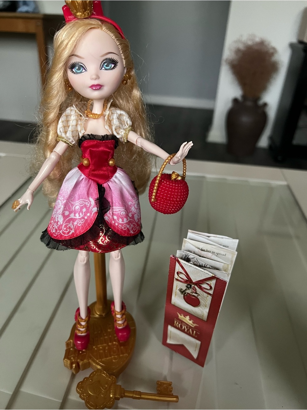 Ever After High Apple White Collectible Doll